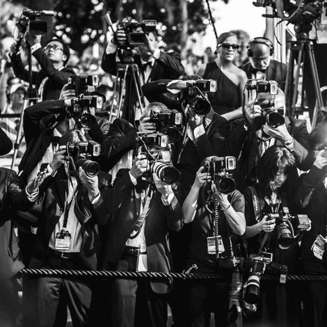 Paparazzi Camera, Red Carpet Event, Camera Flash, The Flash, Taking Pictures, Cannes, Famous People, Dream Life, Animated Gif