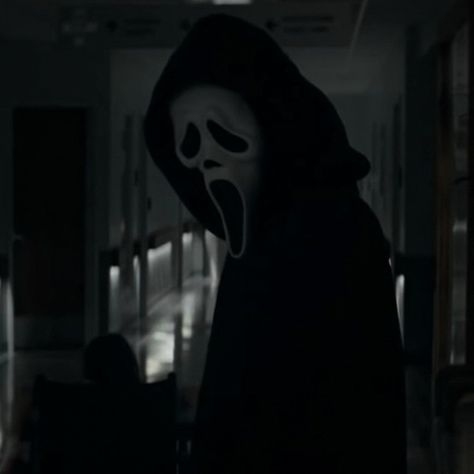 Scream Aesthetics Black, Ghost Face Icon, Tiktok Pfp, Horror Scream, Halloween Pfp, Scream Ghostface, Scream Franchise, Movie Horror, Kid Goku