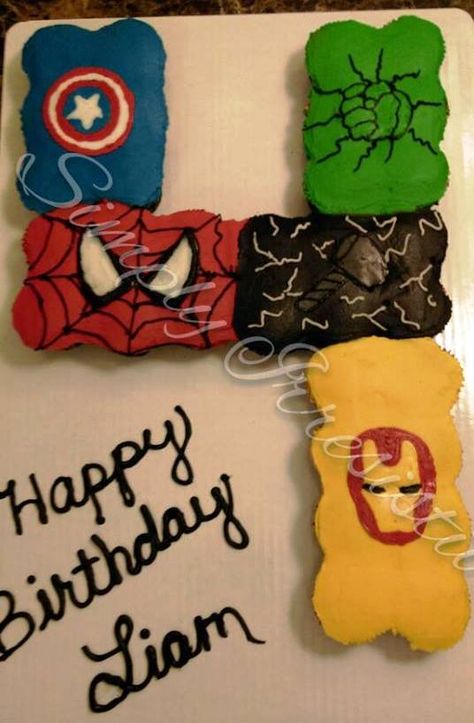 Buttercream pull apart avengers.....32 cupcakes                                                                                                                                                                                 More Avenger Cupcake Cake, Super Hero Pull Apart Cupcakes, Marvel Cupcake Cake, Avengers Birthday Cupcakes, Avengers Cupcakes Ideas, Avengers Cupcake Cake, Cupcakes Pictures, Avengers Cupcakes, Avenger Cupcakes