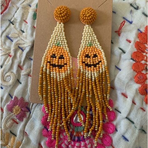 Lantern Jewelry, Halloween Beaded Earrings, Halloween Earrings Beaded, Halloween Beaded Jewelry, Fall Bead, Jewelry Halloween, Halloween Beads, Beaded Earring, Boho Style Earrings