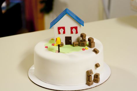 New House Cake | Making a house a home Cake For New Home, New Home Cake Ideas, House Warming Cakes Designs, Cakes For House Warming Party, House Warming Cake Design, New House Cake Ideas, Birthday Cake House Design, Welcome Home Cakes, Housewarming Cake