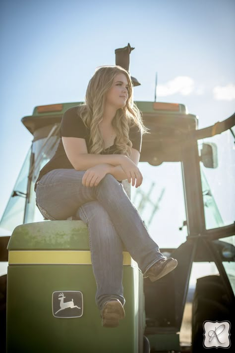 Country Senior Pictures // posing on a tractor, adorable idea! Tractor Photoshoot Ideas, Senior Picture Ideas With Tractor, Senior Pictures On The Farm, Grain Bin Senior Pictures, Farmer Senior Pictures, Farm Lifestyle Photography, Senior Pictures With Tractors, Hay Bale Senior Pictures, Farm Senior Picture Ideas