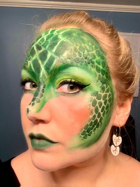 Dinosaur Costume Makeup, Womens Dinosaur Costume, Women Dinosaur Costume, Crocodile Makeup Halloween, Green Dragon Makeup, Dragon Costume Women Makeup, Dragon Scales Makeup, Sea Turtle Makeup, Dinosaur Costume Women