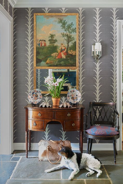 Brittany Bromley, Collected Interiors, England Homes, Antique Chest, Entryway Ideas, Entry Way Design, Entry Foyer, Elle Decor, Colorful Wallpaper