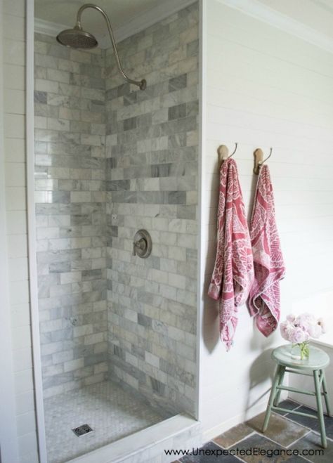 If you want to renovate your shower but aren't an expert, check out this DIY Shower Renovation! The Schulter Kerdi shower system makes the job a whole lot easier. Shower Renovation, Custom Tile Shower, Farmhouse Shower, Tile Remodel, Master Shower, Bad Inspiration, Small Showers, Diy Shower, Murphy Beds