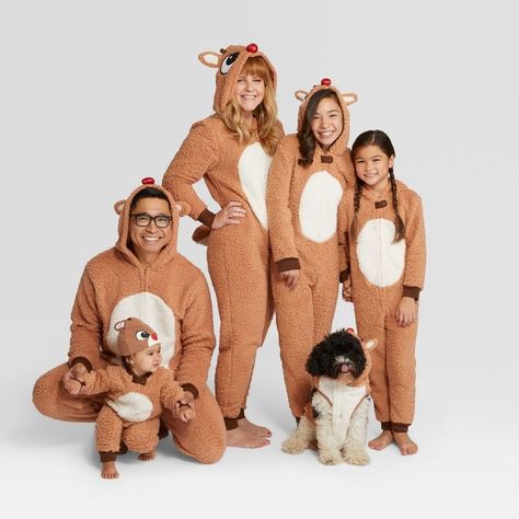 Target Is Selling Matching Holiday Pajamas For the Entire Family — Sorry, Dog, Even You're Included Christmas Pictures With Dog, Best Family Christmas Pajamas, Pajamas For Teens, Matching Onesies, Bf And Gf, Christmas Pjs Family, Matching Family Christmas Pajamas, Union Suit, Cozy Pajamas