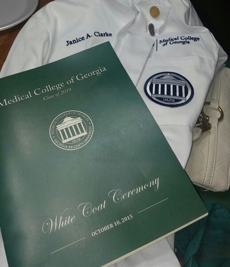 White coat ceremony White Coat Ceremony Aesthetic, White Coat Ceremony Outfit Medical, White Coat Ceremony Outfit, Ceremony Outfit, White Coat Ceremony, 2025 Year, Vision Board Examples, Medical School Motivation, Medical School Essentials