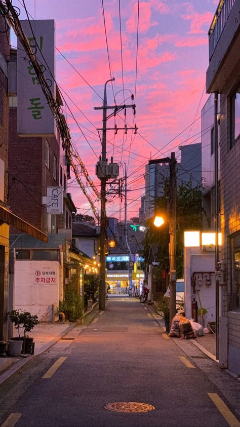 Tokyo Night Market, Seoul Night Aesthetic, Japan Street Photography, Seoul Summer, Tokyo Dark, Peaceful Backgrounds, Japan Pictures, Japan City, Landscape City