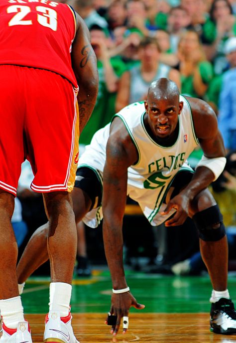 Kevin Garnett Nike Lebron Shoes, Celtic Pride, Kevin Garnett, Lebron Shoes, Ball Is Life, Sport Inspiration, Nba Pictures, Nba Legends, Sports Hero