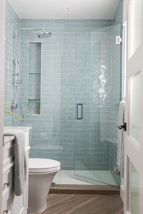 Coastal Bathroom Penny Tile, Aqua Subway Tile Bathroom, Small Beach Bathroom Ideas Modern, Glass Tile In Bathroom, Be Achy Bathroom, Shower Tile Ideas Beach House, Beach Shower Tile Ideas, Blue Green Bathroom Tile Ideas, Aqua Shower Tile Ideas