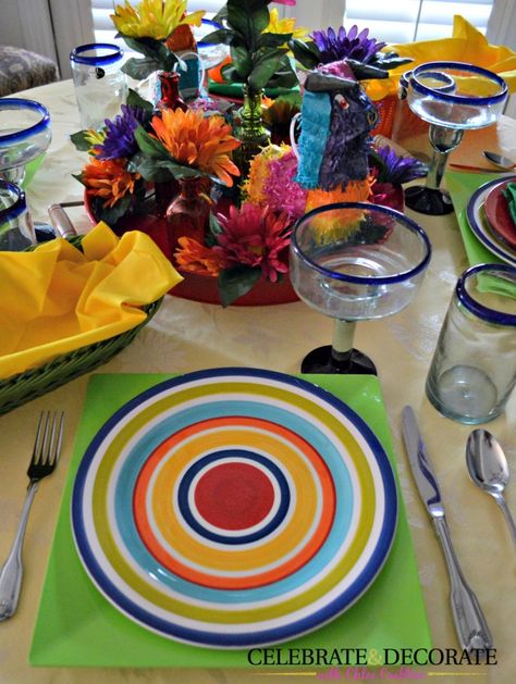 Cinco de Mayo Tablescape - Celebrate  Decorate Men Party Ideas, Tequila Tuesday, Taco Tuesday Party, Cinco De Mayo Party Ideas, Tequila Party, Colored Plates, Red Tray, Fun Plates, Yellow Napkins