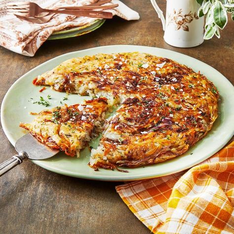 Potato Galette Pioneer Woman, Crispy Potato Galette, Potato Galette Recipe, Galette Recipes, Potato Galette, Veggie Dinners, Potatoe Recipes, Traditional Thanksgiving Dinner, Sides Recipes