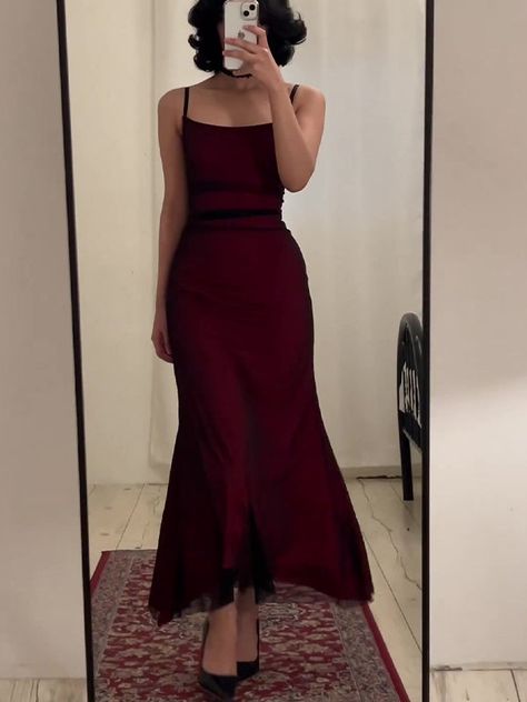 Prom Dress Square Neckline, Elegant Red Dress Short, Red Dresses Classy Elegant, Fancy Dresses Red, Dresses Classy Elegant, Fitted Prom Dress, Simple Long Dress, Midi Prom Dress, Elegant Red Dress