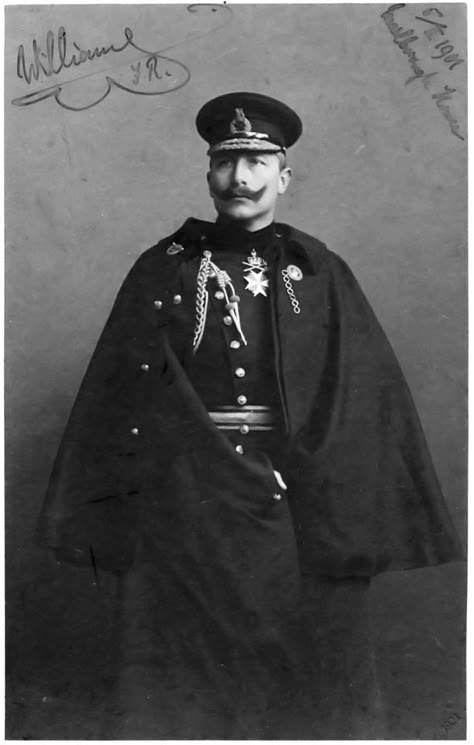 Prussian Uniform, German Royal Family, Kaiser Wilhelm Ii, Victorian Vases, Germany And Prussia, Central Powers, Royal Photography, Wwii Uniforms, German Empire