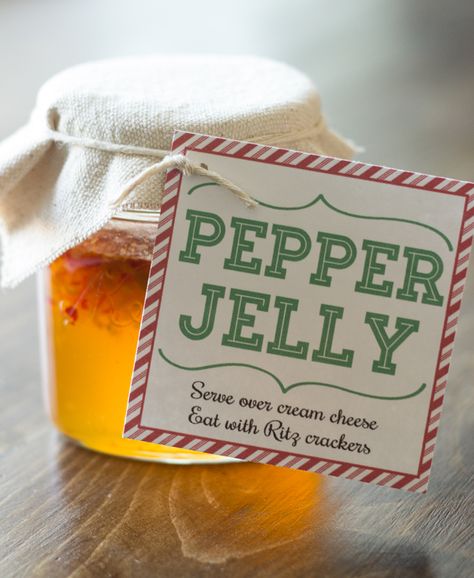 No giving sweets for Christmas, Instead give a delicious appetizer. Pepper Jelly Neighbor gift idea and tag. Welcome To November, Pepper Jelly Recipe, Jelly Gift, Pepper Jelly Recipes, Jalapeno Jelly, Hot Pepper Jelly, Jelly Recipe, Pepper Jelly, Jelly Recipes