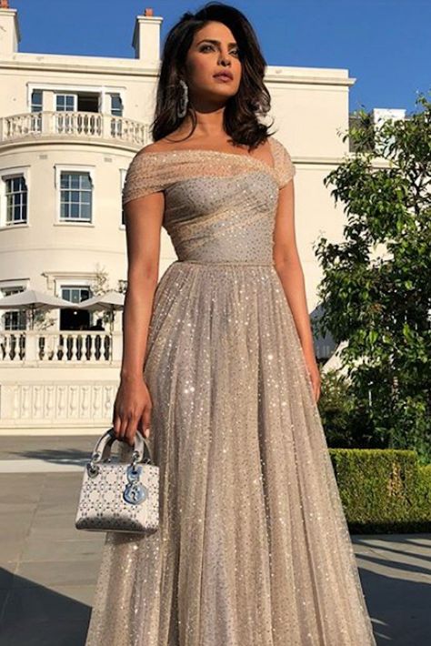 Sparkly Dress Wedding, Dress As A Wedding Guest, Wedding Party Dress Guest, Wedding Guest Gowns, Long Formal Dress, Cocktail Gowns, Beaded Prom Dress, Formal Dresses For Weddings, Dress Wedding Guest