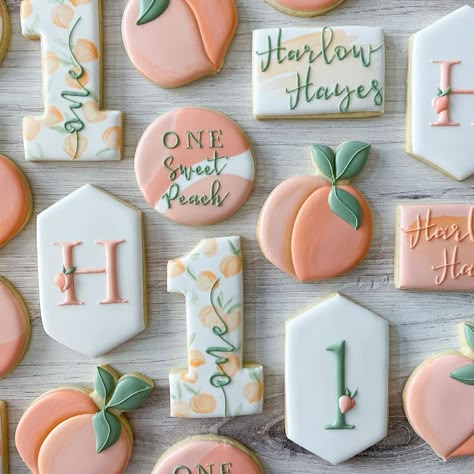 Peach Themed Cake Birthday Parties, Sweet As A Peach First Birthday Cookies, Peach First Birthday Cookies, First Birthday One Sweet Peach, Peach Themed Cookies, Sweet As A Peach Cookies, Peachy First Birthday, 1 Sweet Peach Birthday, One Sweet Peach Birthday Food