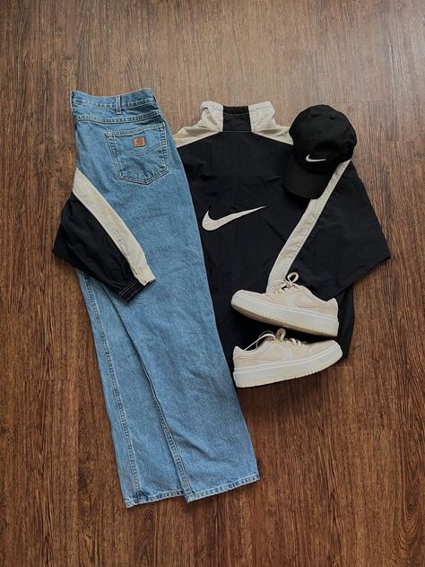 #fashion #aesthetic #streetwear #thrifted #thriftfinds #vintage #vintagestyle Nike Street Wear, Fashion Aesthetic Streetwear, Nike Street, Men Lifestyle, Street Wear Outfits, Aesthetic Streetwear, Thrift Finds, Clothes Ideas, Styling Ideas