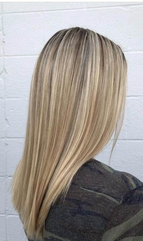 Buttery Blonde Blonde Melir Hair, Dirty Blonde Hair With Highlights Straight, Meduim Length Hair, Dirty Blonde Hair With Highlights, Blonde Foils, Blond Highlights, Perfect Blonde Hair, Buttery Blonde, Summer Blonde Hair