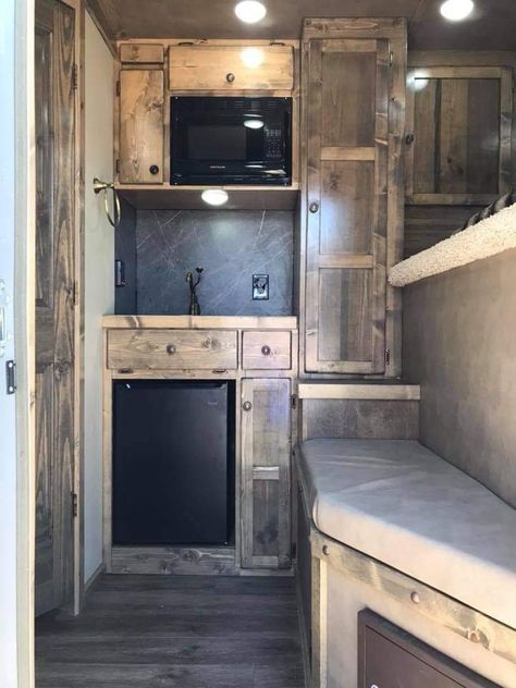 Small Weekender Horse Trailer Ideas, Small Horse Trailer Remodel, Diy Weekender Horse Trailer, Weekender Horse Trailer Ideas, Horse Trailer Weekender Conversion, Living Quarters Horse Trailer Remodel, Diy Horse Trailer Living Quarters, Horse Trailer Weekender, Horse Trailer Decor