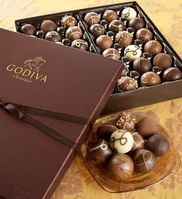 godiva box of chocolate Godiva Truffles, Godiva Chocolate, Chocolate Dreams, Box Of Chocolates, Chocolate Heaven, Luxury Chocolate, Chocolate Delight, I Love Chocolate, Chocolate Brands