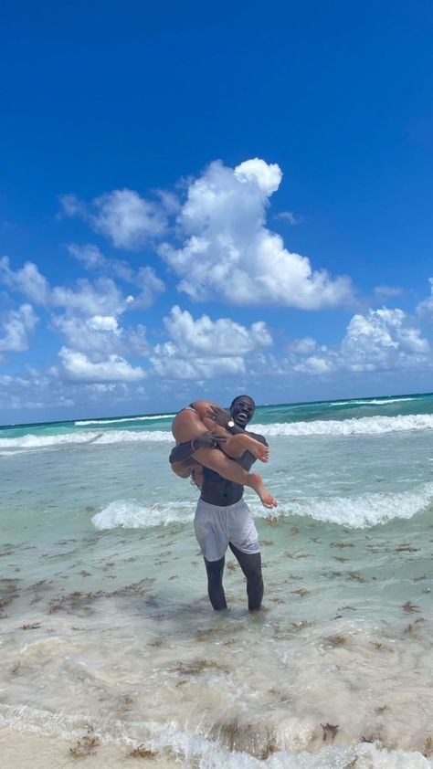 Couples Beach Pictures Black, Baecation Picture Ideas, Black Couple Swimming, Jamaica Couple Pictures, Black And Puerto Rican Couples, Beach Picture With Boyfriend, Black Couples On Vacation, Beach Picture Couple, Black Couples Vacation Goals