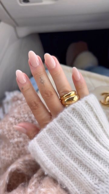 Julia Havens on Instagram: "My go-to nails ☁️🍦🧁 -@opi put it in neutral dip powder -Clear gel top coat -Almond shape These are my real nails I’ve grown out but you can get tips if you want the same look! #nailinspo #nails #nailsofinstagram #nudenails #nailideas" Pretty Neutral Almond Nails, Round Nails Neutral Color, Fresh And Clean Nails, Bare Almond Nails, Dip With Tips Nail Ideas Almond, Bridesmaid Nails Short Almond, Natural Looking Dip Powder Nails, Opi Dip Put It In Neutral, Clear Dip Nails Powder