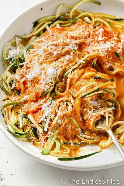 Zucchini spaghetti is a light and healthy take on a familiar favorite. Fresh zucchini noodles are served with a rich homemade tomato sauce. It's an easy recipe for weeknights, and it's ready in just 15 minutes! #theendlessmeal #zoodles #lowcarbdinner #zucchininoodles #healthypasta #spaghetti #pasta Zucchini Noodle Spaghetti, Spaghetti Zucchini Recipes, Noodles With Tomato Sauce, Zoodle Spaghetti, Violet Cooks, Zucchini Spaghetti Recipe, Zucchini Noodle Recipes Healthy, Zucchini Noodles Spaghetti, Kale Pesto Pasta