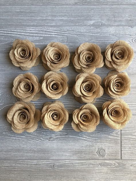 4 Burlap Rosesburlap Flowersrustic Diy Bouquet Country  image and visual related images Burlap Roses Diy, Wedding Bouquet Roses, Hessian Flowers, Burlap Bouquet, Rose Wedding Decorations, Burlap Ideas, Burlap Flower Wreaths, Burlap Roses, Country Wedding Cakes