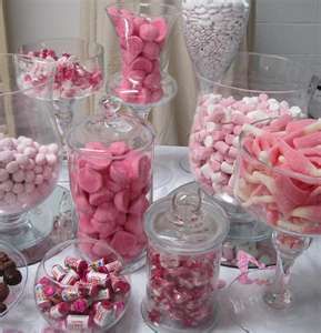 Candy Bar ideas Dessert Bord, Pink Candy Bar, Pink Candy Buffet, Sweet Buffet, Lolly Buffet, Baby Shower Treats, Baby Shower Candy, Pink Birthday Party, Sweet 16 Birthday Party