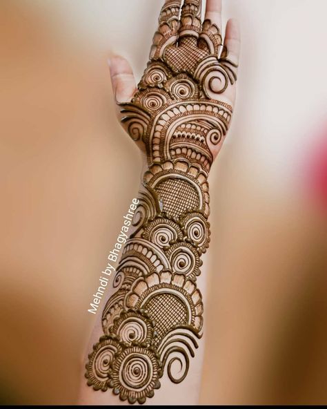 65 Latest Arabic Mehndi Designs 2022, Easy & Beautiful - Wedbook Henna Designs Arabic, Latest Arabic Mehndi Designs, Simple Arabic Mehndi Designs, Mehndi Designs For Kids, Mehndi Design Pictures, Modern Mehndi Designs, Very Simple Mehndi Designs, Engagement Mehndi Designs, Stylish Mehndi