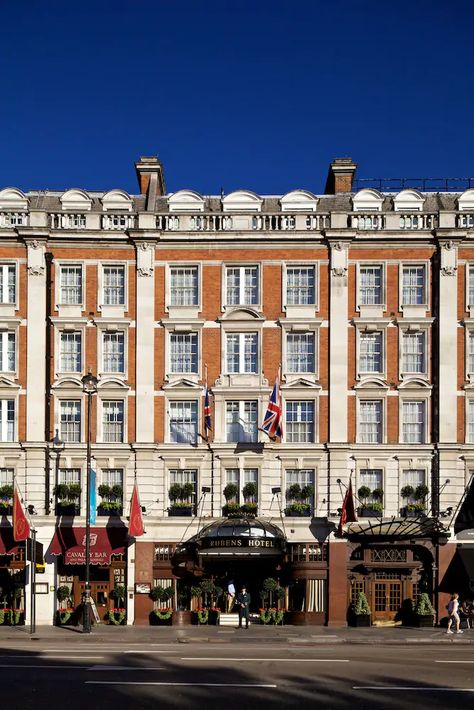 Rubens Hotel London, London With Kids, London Kids, Palace London, Oranjestad, Los Angeles Beaches, London Trip, Bridgetown, Scotland Uk