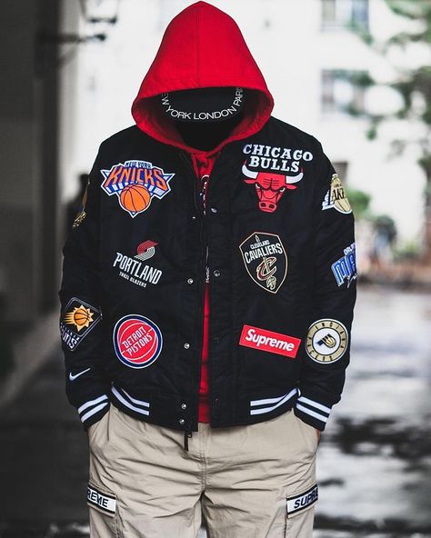 Supreme x Nike NBA Teams Warm Up Jacket | Moda informal masculina, Jaqueta supreme, Estilo swag masculino Supreme Outfits Men, Nba Clothes, Supreme Clothing Menswear, Supreme Outfit, Supreme Jacket, Louis Vuitton Jacket, Supreme X Nike, Varsity Jacket Outfit, Nba Jacket