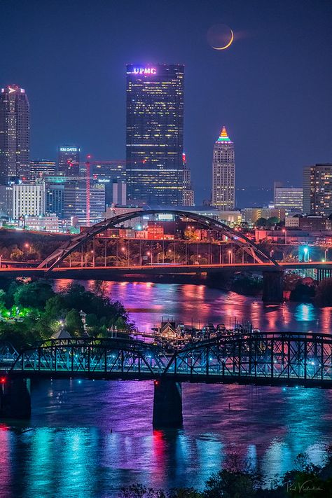 Pittsburgh Skyline - Paul Vladuchick Pittsburgh City Skyline, Cathedral Of Learning Pittsburgh, Pittsburgh Tattoo, Pittsburgh Photography, Pittsburgh Skyline, Tattoo Pictures, Pittsburgh City, Pittsburgh Sports, Fashion Gal