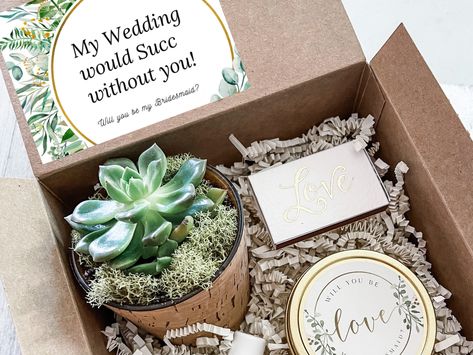 Bridesmaid Gift Boxes Sage Green, Succulent Bridesmaid Proposal, Rustic Bridesmaid Proposal, Succulent Wedding Decor, Bridal Boxes, Purple Wedding Theme, Love Label, Asking Bridesmaids, Bridesmaid Boxes