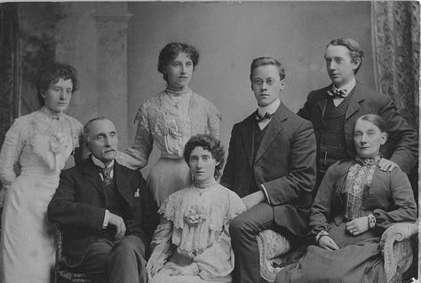 Victorian Family Photos | Victorian Family Portrait | Flickr - Photo Sharing! Victorian Family Portrait, Friends In Business, Early 1900s Aesthetic, Antique Family Photos, Best Sketchbook, Family Portrait Drawing, Victorian Photography, Human Photography, 2 Brothers