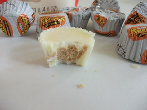 Reese's White Chocolate Peanut Butter Cups Miniatures #peanutbutter #yummy #chocolate White Reeses, Peanut Butter Temptations Reeses, Reeses Pieces Aesthetic, Reese's Peanut Butter Cups Aesthetic, Reece’s Peanut Butter Cups, Reese’s Peanut Butter Cups, Reese's Chocolate, Chocolate Peanut Butter Cups, Peanut Butter Cups