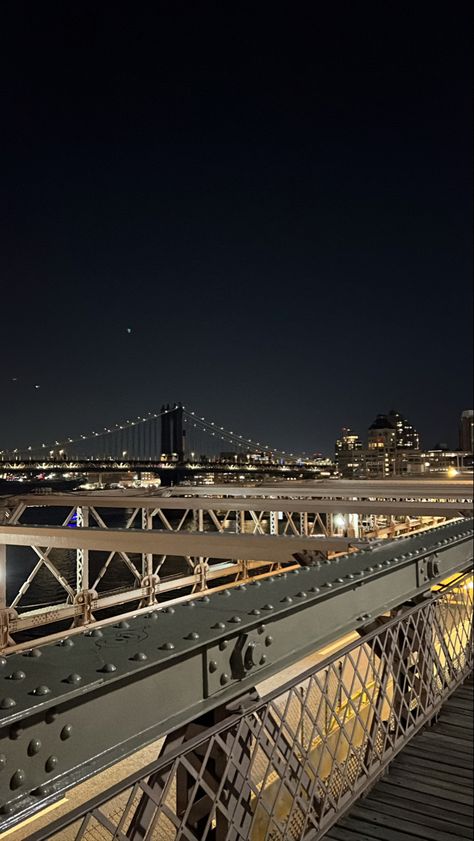 #manhattan #bridge #brooklyn #newyorkcity #nyc #aesthetic #lights #night Aesthetic Lights, Manhattan Bridge, Nyc Aesthetic, Bay Bridge, Where The Heart Is, Manhattan, Brooklyn, Louvre, Bridge