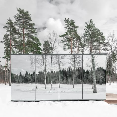 Dwell - 12 Mind-Boggling Buildings That Use Mirrored Glass House Of Mirrors, Prefab Buildings, Clad Home, Tiny Houses For Rent, Glass Building, Mexico Hotels, Mirror House, Lake Cottage, Modern Cabin