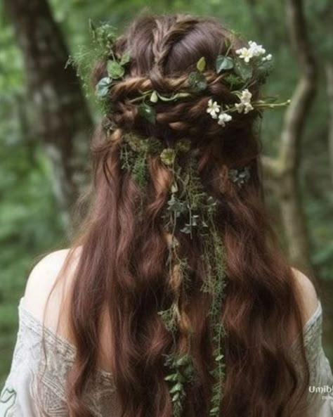 Enchanted Forest Updo: A Dreamy, Nature-Inspired Hairstyle Witchy Hair, Forest Theme Wedding, Fall Hairstyles, Enchanted Forest Wedding, Fairy Hair, Fall Hair Color For Brunettes, Flowers In Her Hair, Fairy Wedding, Fantasy Wedding