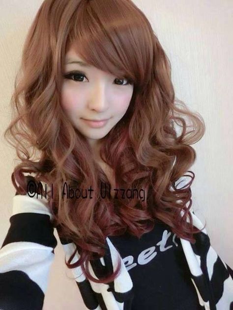 Curly Japanese Hair, Pretty Curls, Gyaru Hair, Honey Brown Hair, Hair Rollers, Hair Reference, Hair Journey, Hairstyles Haircuts, Messy Hairstyles