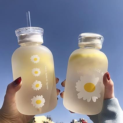 USA Cute Water Bottle Glass Straw Cup, Cute Water Bottle, Clear Water Bottle, Clear Cups, Cute Water Bottles, Smoothie Cup, Bottom Of The Bottle, Breakfast Cups, Drink Straw