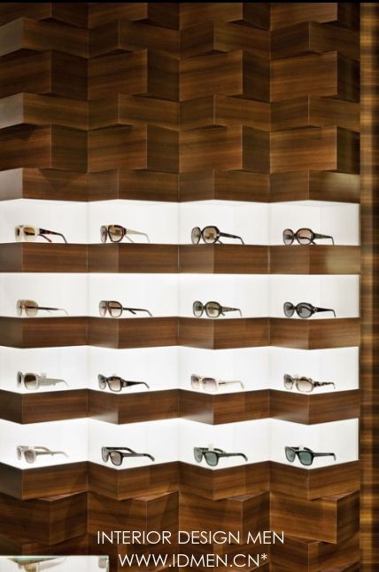 LOEWE boutique in VALENCIA , Spain by Peter Marino(2011) Matrix Interior Design, Eyewear Retail, Optical Shop Design, Eyewear Store Design, Optometry Office, Mirror Interior Design, Eyewear Display, Glass Store, Architecture Practice