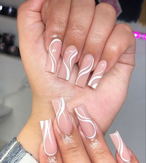 Pearl Acrylic Nails, Acrylic Nails Square, Swirl Nails, White Coffin Nails, S Nails, French Tip Nail Designs, Gold Glitter Nails, White Acrylic Nails, Girly Acrylic Nails