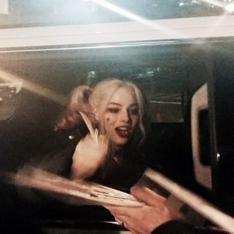 Harley Quinn Pfp Margot Robbie, Harley Quinn Icons Margot Robbie, Harley Quinn Margot Robbie, Margrot Robbie, Harley Quinn Icon, Harleen Quinn, Harley Quinn And Joker, Love Quinn, Margot Robbie Harley Quinn