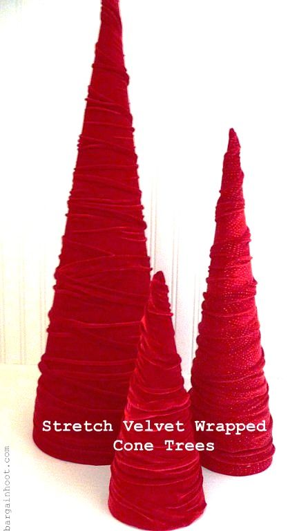 DIY Christmas Cone Trees • Lots of tutorials, including these velvet cone trees by 'Bargain Hoot'! Velvet Ornaments, Christmas Cones, Cone Trees, Fabric Christmas Trees, Cone Christmas Trees, Christmas Tree Crafts, Small Christmas Trees, Holiday Christmas Tree, 3d Christmas