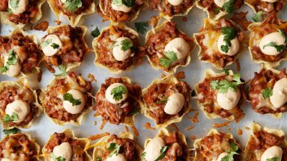 Linda's Taco Scoop Appetizers Recipe - Food.com Holiday Party Appetizers, Appetizer Party, Sweet Potato Skins, Chunky Salsa, Holiday Appetizer, Stuffed Shells Recipe, Strawberry Salad, Pita Chips, Potato Skins