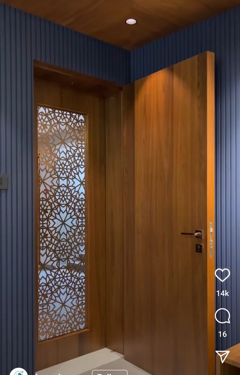 Entrance Door With Safety Door, Sefti Door Design Ms, White Safety Door Design, Sefty Door Grill Design, Main Safety Door Design, Main Door With Jali Design, Main Door Design Entrance Modern Luxury Double Door, Saftydoor Wooden Design, Safty Door Design Front Entry Modern