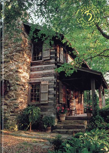 Clyde Gobble House Log Cabin Living, Log Cabin Ideas, Cabin Exterior, Cozy Cabins, Cabin Cottage, Little Cabin, Cabin Living, Log Cabin Homes, Cabin Style