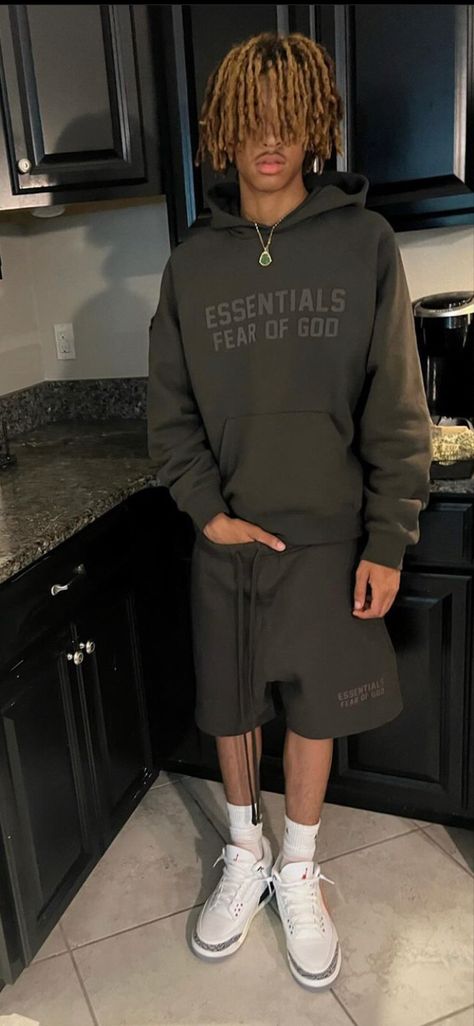 Mens Essentials Outfit, Outfits For Boys Aesthetic, Chill Boy Outfits, Chill Guy Outfits, Black Boy Aesthetic Outfit, Hard Fits Black People, Tuff Fits Men, Motorcycle Aesthetic Outfits, Calm Fits For School